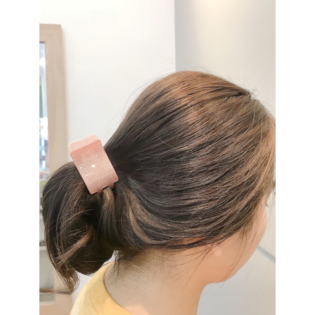 Chiêm ngưỡng 90+ búi tóc kẹp càng cua mới nhất - Go Ahead
