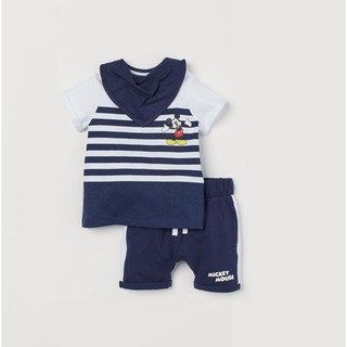 Set quần áo có yếm mickey bé trai