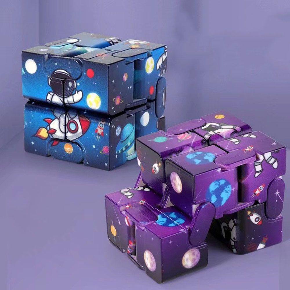 [COD] Đồ Chơi Khối Rubik Hình Phi Hành Gia Hoạt Hình Giúp Giảm Căng Thẳng