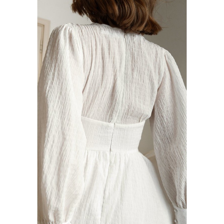 Đầm trắng dài cổ V tay phồng - EDINI - D1370