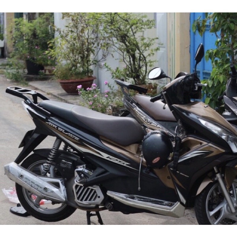 Baga Givi xe Honda Airblade 125/150 fi (KHÔNG ĐẾ)
