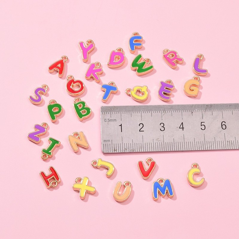 Set 26 Mặt Vòng cổ Khắc Chữ Cái Nhiều Màu Charms
