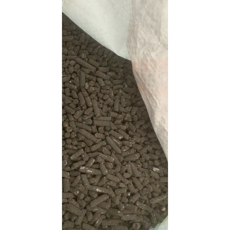 Phân gà chỉ số NPK 4-3-4 hữu cơ nhập khẩu từ Nhật bản Japadi gói 1kg