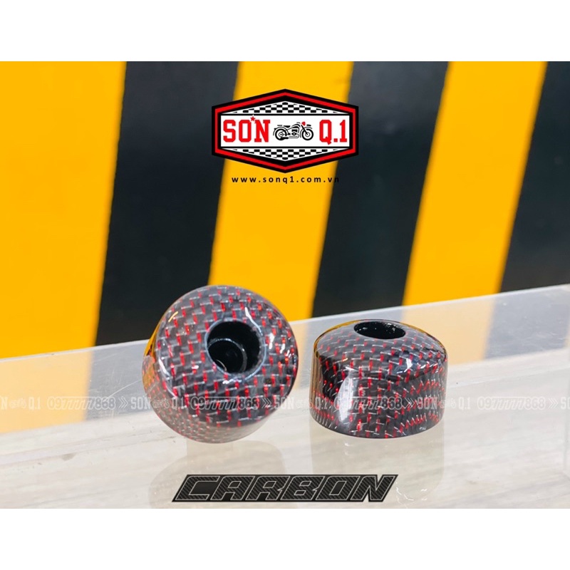 Gù trung Carbon ánh kim