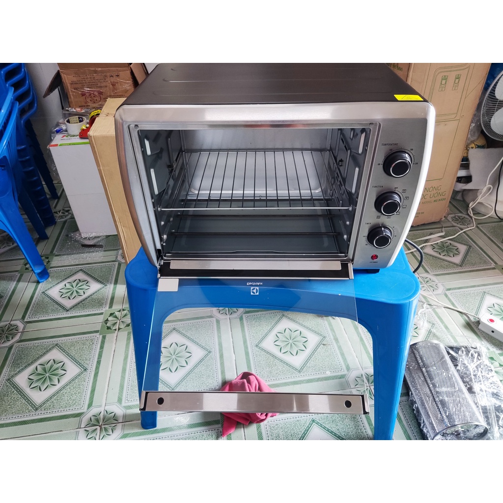Lò nướng Electrolux EOT38MXC 38 lít