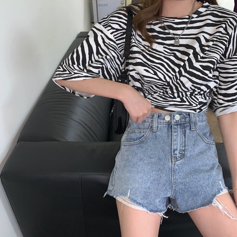 {HCM / CÓ SẴN} QUẦN SHORT JEAN NỮ THỜI TRANG HAI NÚT HÀN QUỐC MÀU XANH SIZE S