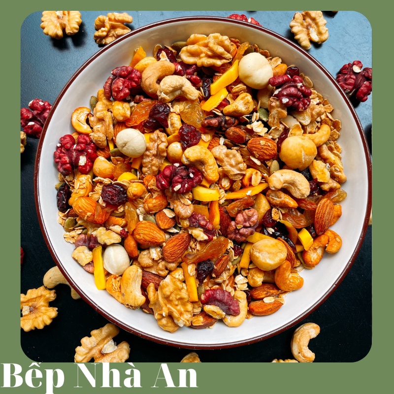 Ngũ cốc ăn kiêng Granola cao cấp siêu hạt thêm Macca, óc chó đỏ -500g