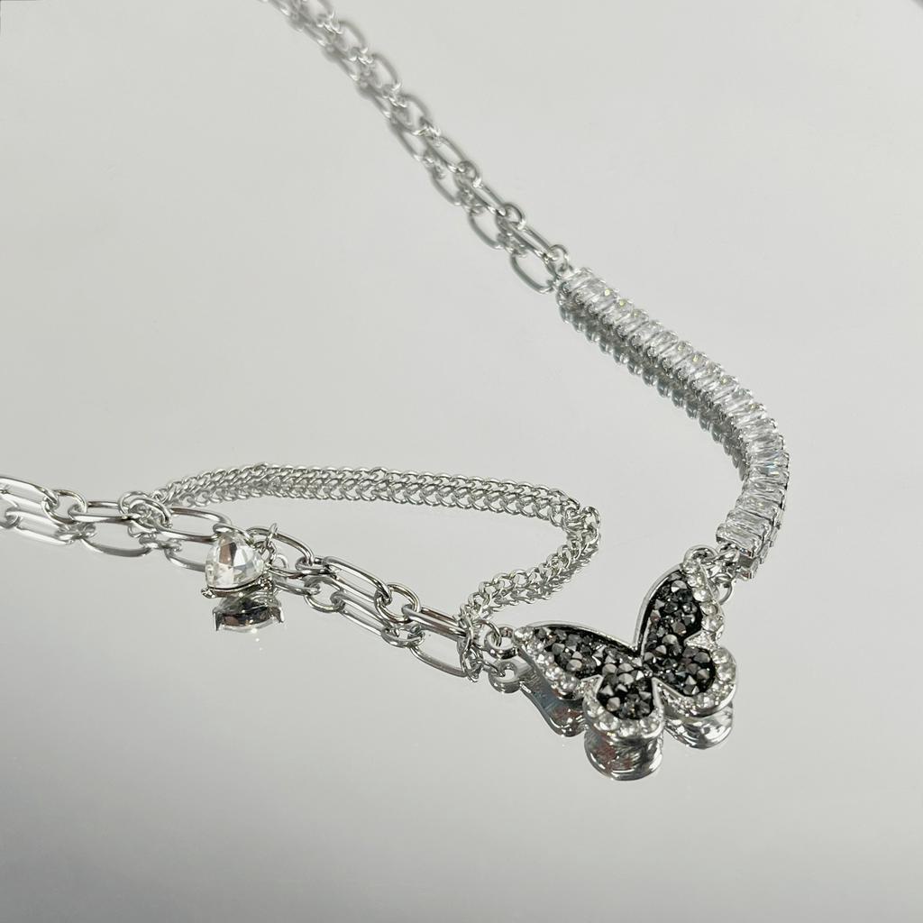 Vòng cổ Mặt Bướm Đen Đính Đá Zircon Độc Đáo Cho Nữ