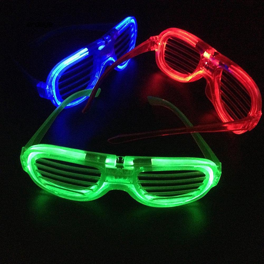 Cặp kính đèn LED nhấp nháy 3 chế độ dùng trong các bữa tiệc halloween kích thước 15.5cm x 5.6cm x 12.8cm