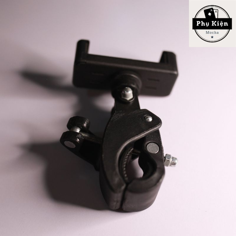 Kẹp điện thoại gắn chân đèn livestream.