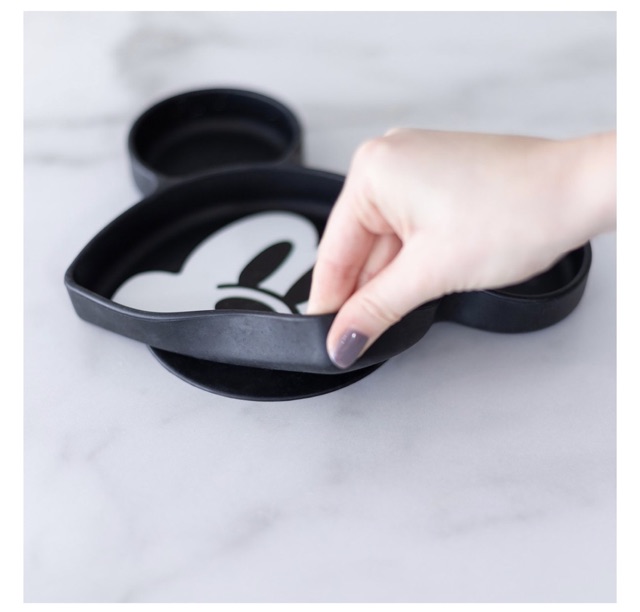 Khay silicon cao cấp Disney hãng Bumkins Usa - Khay ăn dặm cho bé