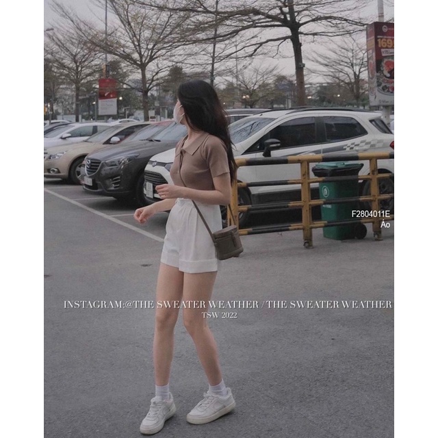 Áo len cổ bẻ 3 nút
