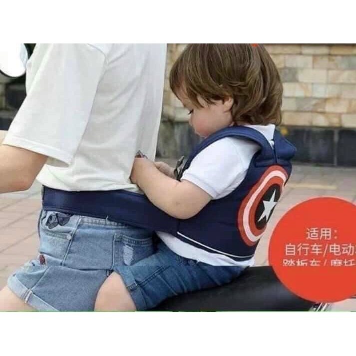 Đai Xe Máy Cho Bé - Đai Địu Em Bé Đi Xe Máy An Toàn Cho Bé