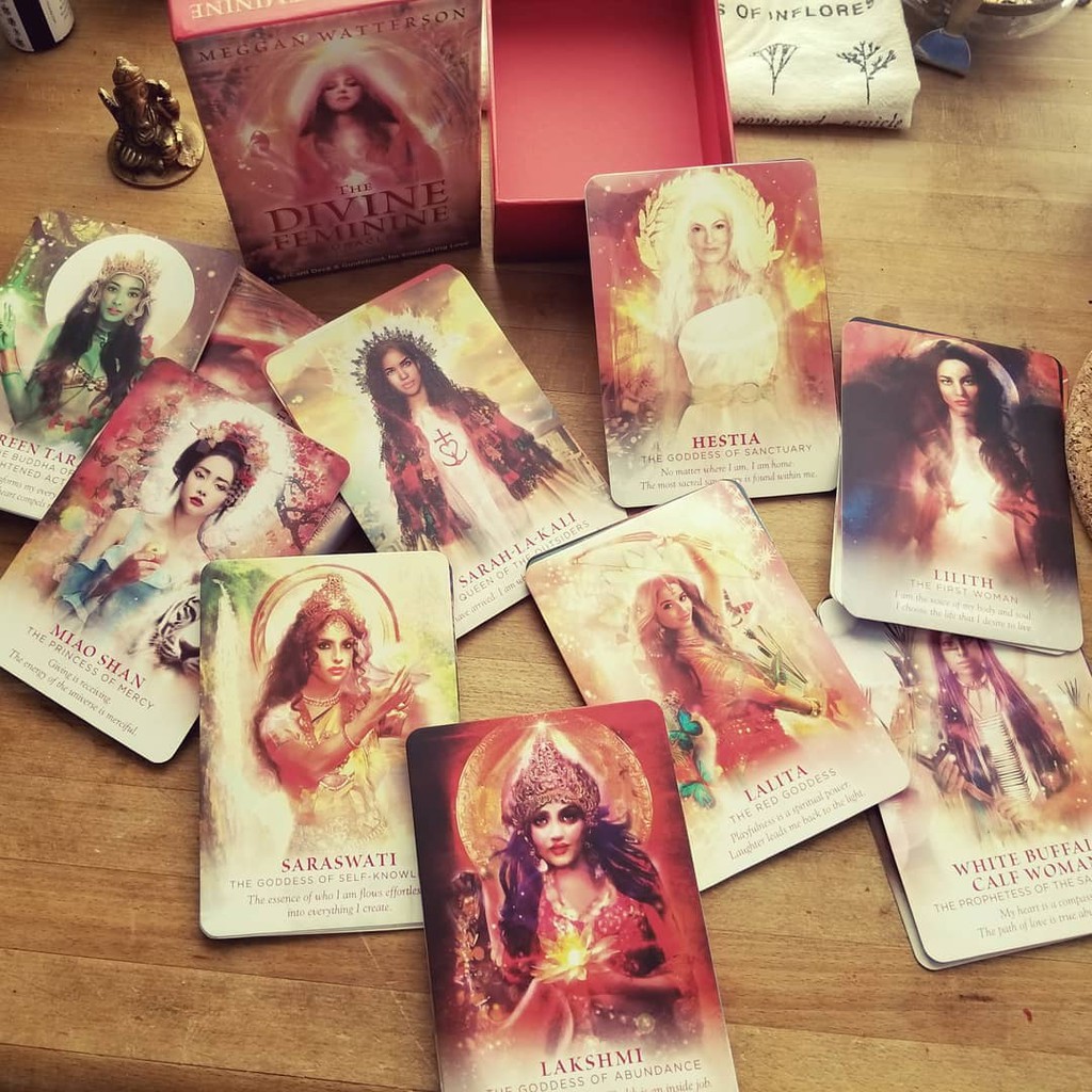 Bộ Bài Divine Feminine Oracle (Mystic House Tarot Shop) - Bài Gốc Authentic Chính Hãng 100%