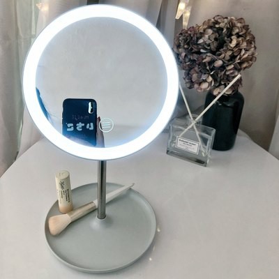 Gương trang điểm led với Đèn Gương bàn sạc di động nhà ký túc xá Máy tính để bàn tạo nên lưới màu đỏ trái tim cô gái