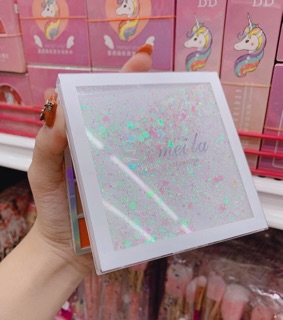 Phấn mắt nhũ rơi Lameila