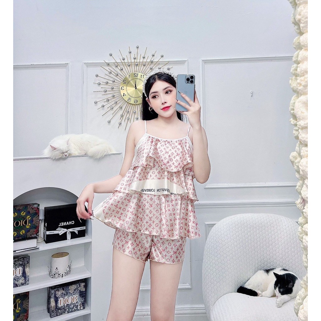 Đồ Bộ Ngắn Phối Tầng Vải Phi Bóng Mềm Mịn, Freesize Dưới 56kg Nguyên Khánh Store