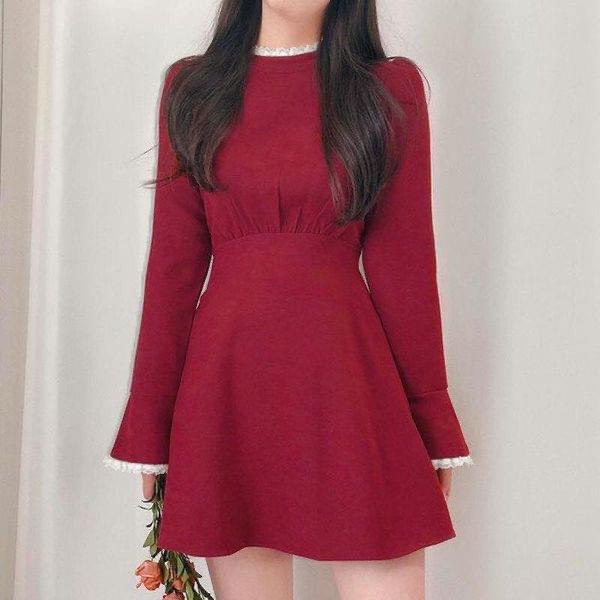 Đầm váy cổ tròn tay dài phối viền sang chảnh với 2 màu siêu xinh thời trang nữ dành cho các nàng đi chơi