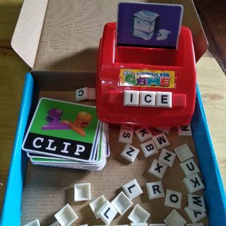 Comboo 15 bộ chổi và 3 bộ học tiếng anh