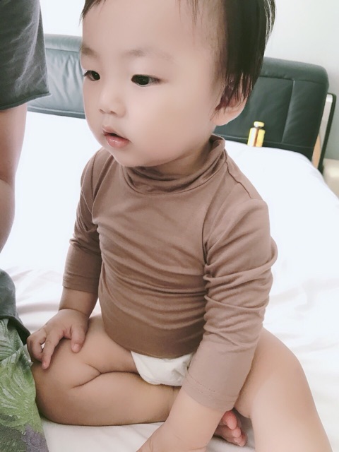 [Chuẩn QC] Áo cổ cao Minky Mom cho bé mã AM46055