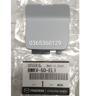 Nắp móc kéo ( nắp móc cứu hộ ) sau trái, phải Mazda 3 2018 fb hatchback hàng chính hãng