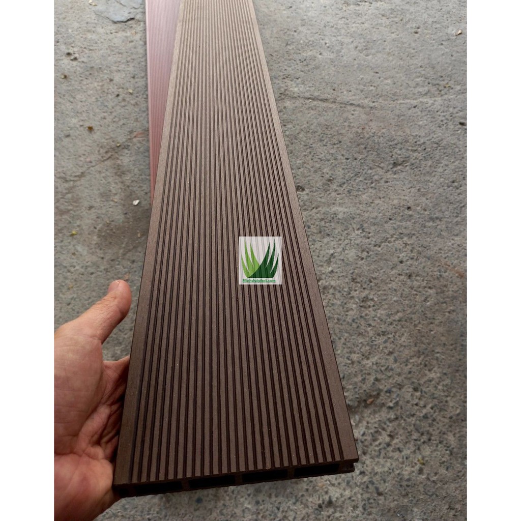 Thanh sàn gỗ nhựa ngoài trời composite, dùng cho hồ bơi, san vườn, kt 140x25x2200mm