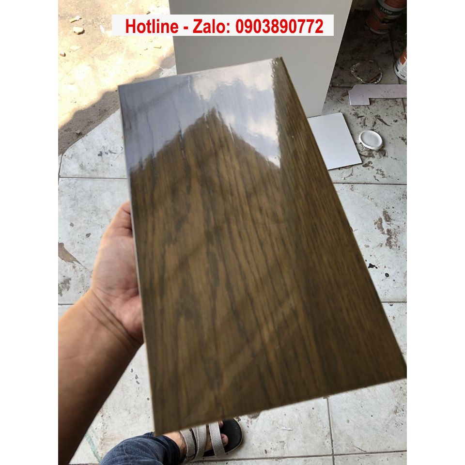 POLYURETHANE EXTERIOR (hộp 1KG) - Sơn phủ bóng mờ ngoài trời, bảo vệ gỗ khỏi ẩm mốc, chống thấm, chống trầy xước