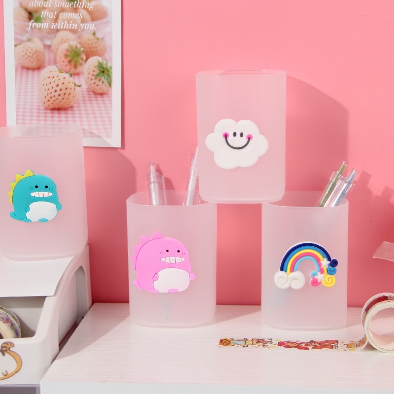 Lọ cắm bút nhựa nhiều hình,đựng nhiều bút hình chibi dễ thương