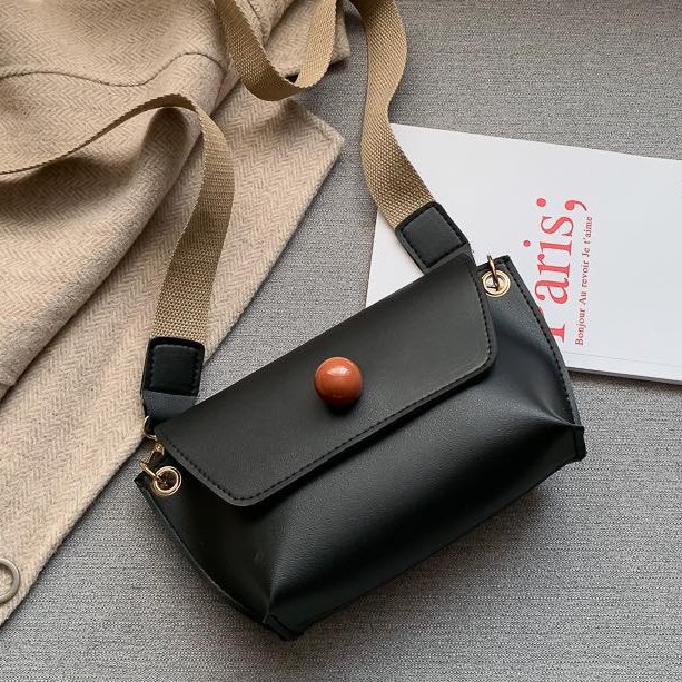 Túi Đeo Chéo Dây Vải Nữ Đi Làm, Đi Chơi ERASHOP 075558 - Nắp Hột Đỏ Đơn Giản, Thanh Lịch Hot Trend Cực Rẻ Đẹp