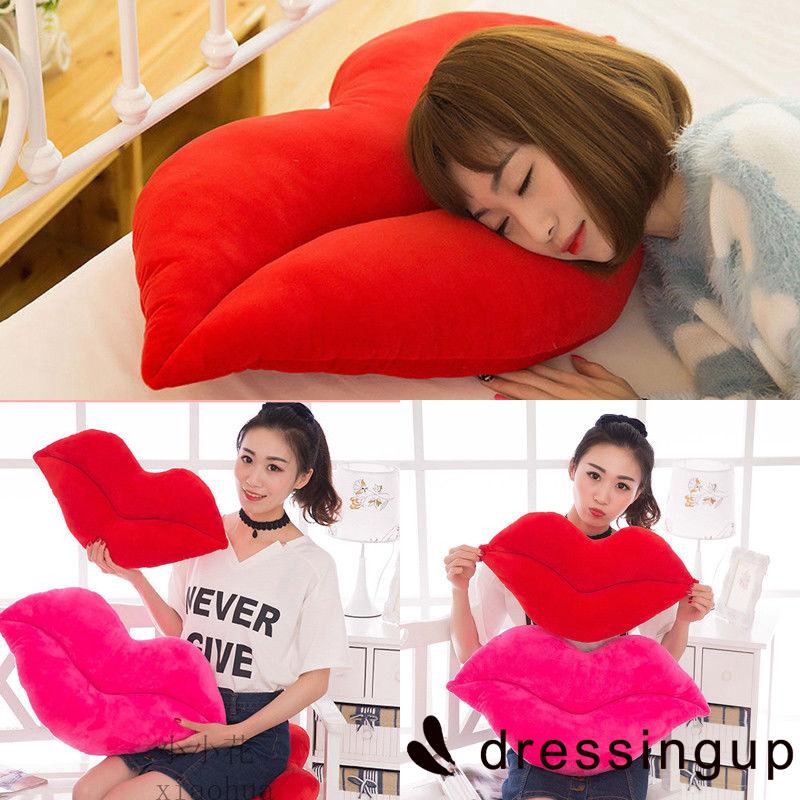 Gối hình trái tim hình môi trang trí