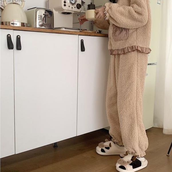 Dép bông đi trong nhà hình chú bò dễ thương