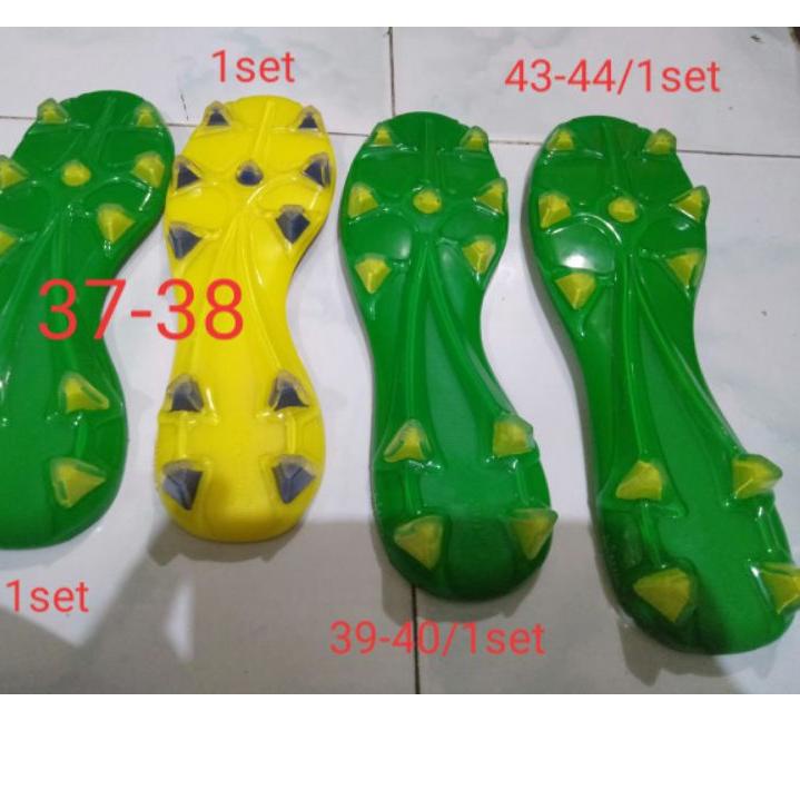 Giày Đá Banh Đế Bằng Uve Outsole Phiên Bản Đặc Biệt Xx