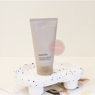 Sữa rửa mặt tro núi lửa Innisfree mẫu mới 2022