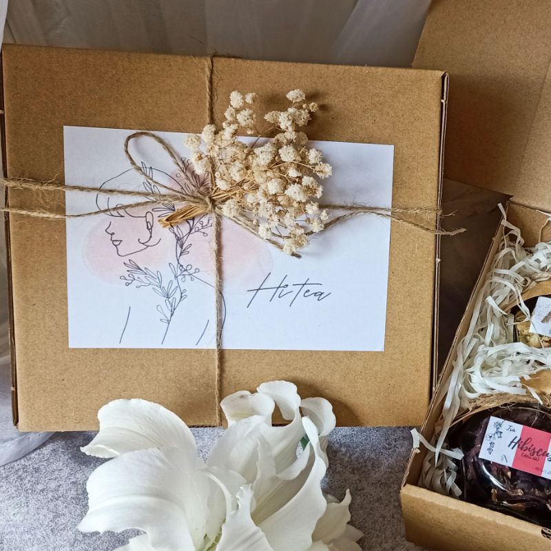 Set trà Hi tea - hoa nhài, hibiscus và mật ong