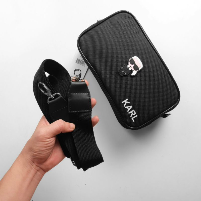 Túi đeo karl mẫu mới giản đơn