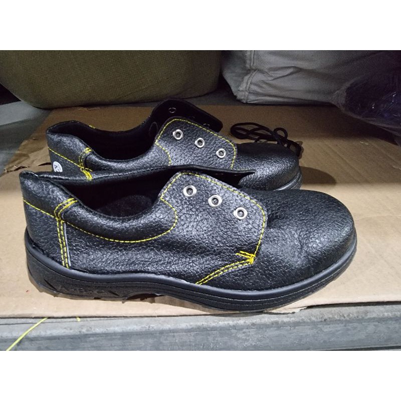 Giày bảo hộ abc hàng việt nam chất lượng cao