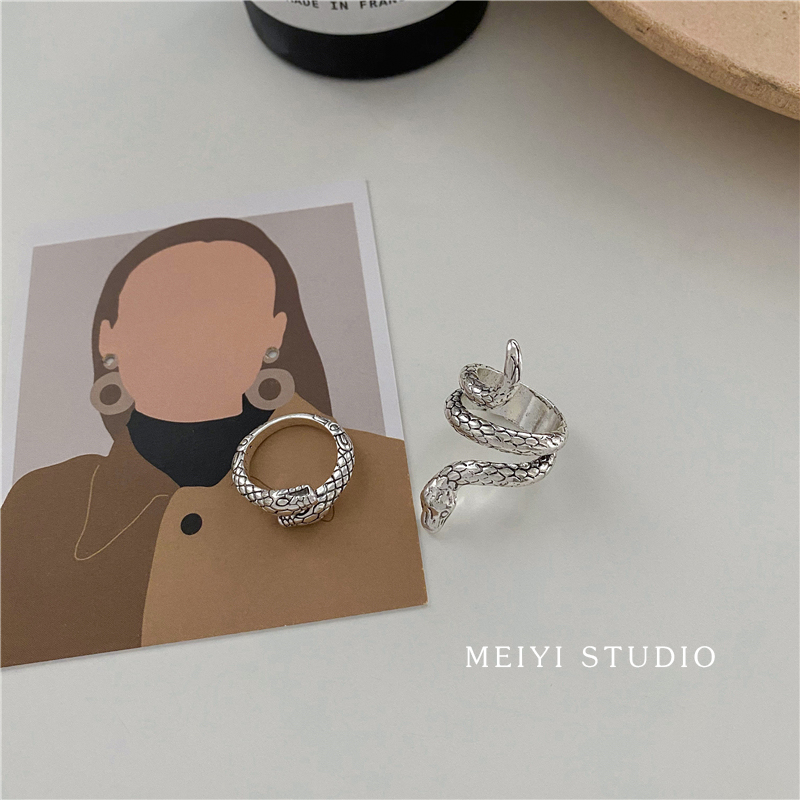 Nhẫn Đeo Tay Kim Loại Hình Rắn Cá Tính