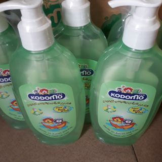 Dầu tắm gội trẻ em kodomo thái 400ml