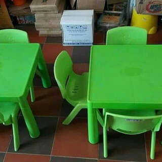 Bộ bàn ghế trẻ em nhựa đúc Song Long thần thánh { Bộ gồm 1 bàn và 1 ghế )