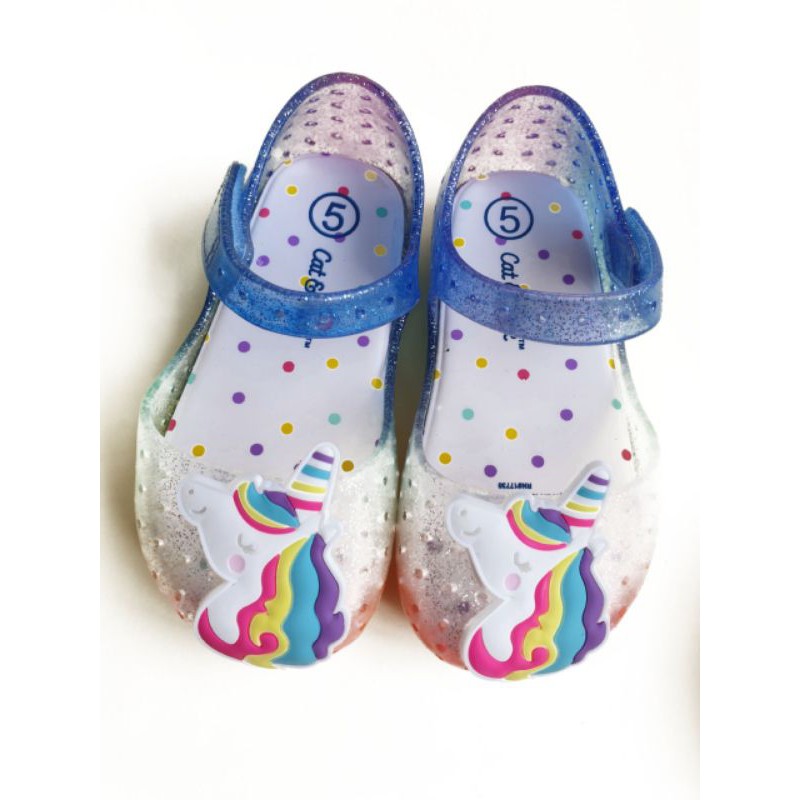 Giày xuất dư cho bé