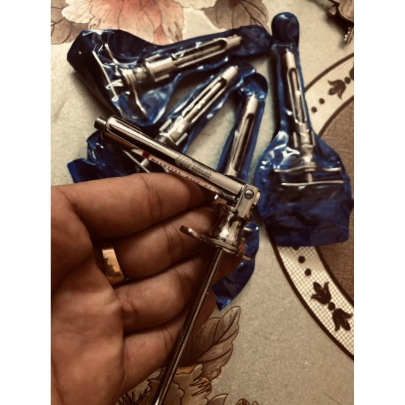 Bơm tiêm áp lực