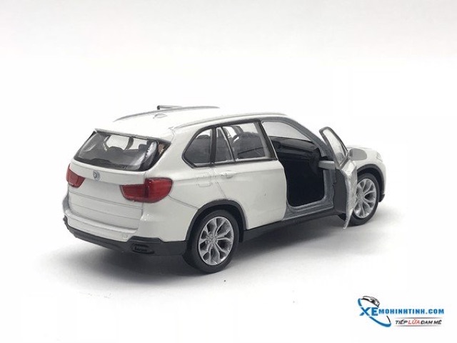 Xe Mô Hình BMW X5 WELLY 1:36 (Trắng)