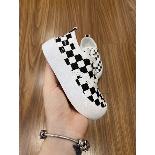 Giày cho bé trai,gái