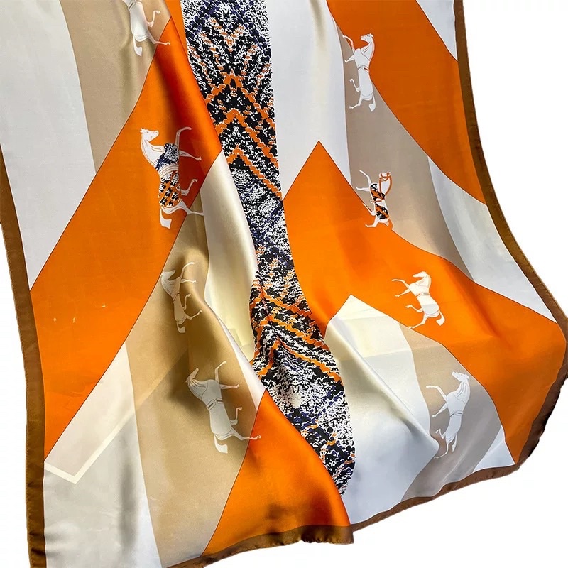 Khăn choàng cổ lụa cao cấp in hình con ngựa size 90x180cm