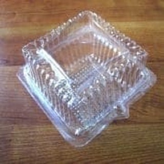 COMBO 50 HỘP NHỰA ĐỰNG BÁNH H52 CAO 11 X 11 X 8 CM