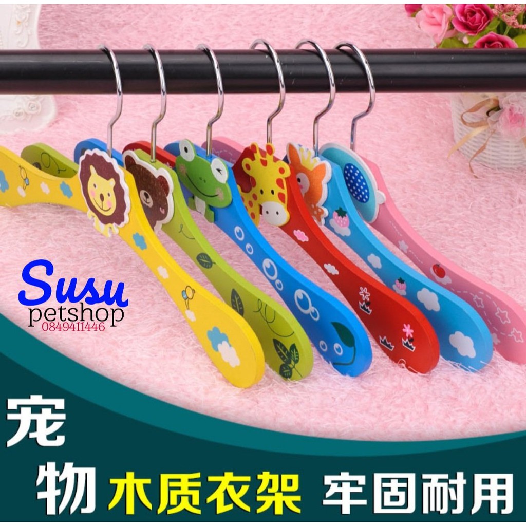 Móc Treo Áo Bằng Gỗ Cute (giao ngẫu nhiên)