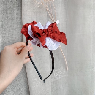 Bờm tóc màu đỏ phong cách quý tộc cho bé