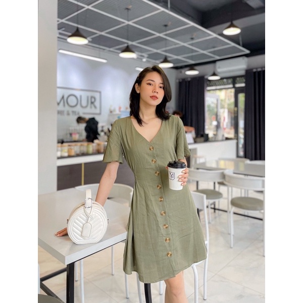 Đầm đũi T0PSH0P cổ V tay cánh tiên dư xịn