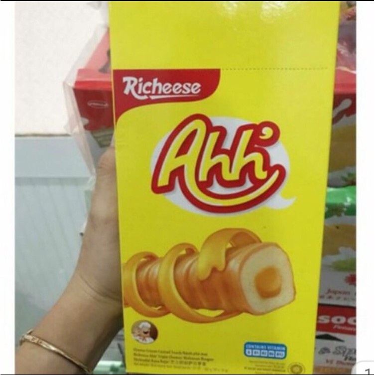 Bánh xốp phô mai Richeese Ahh hộp