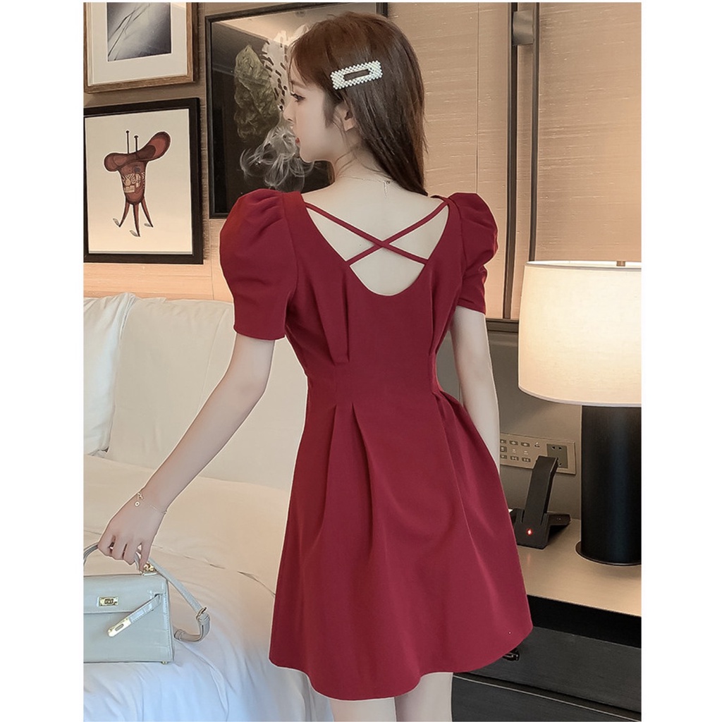 Đầm tay phồng cổ vuông xếp ly eo 2 màu | BigBuy360 - bigbuy360.vn